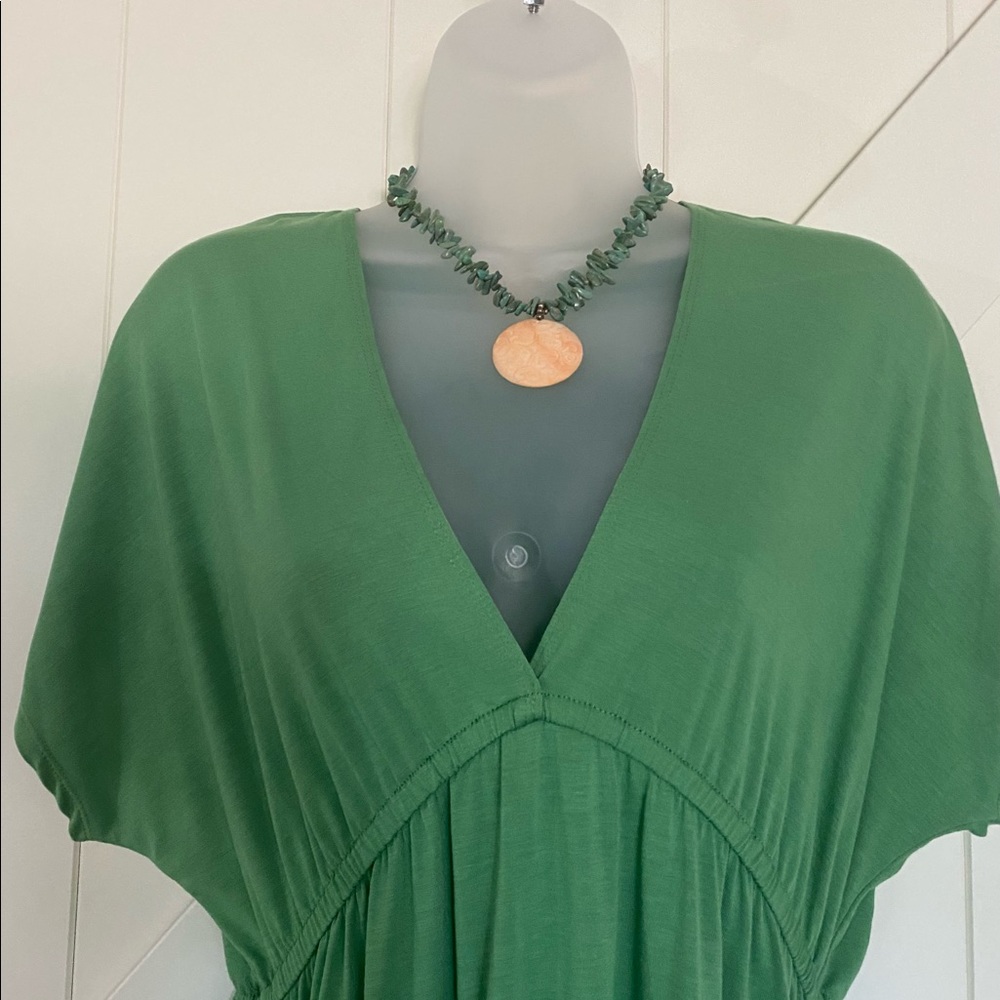 NWOT Mossimo kimono-style green dress, size M.